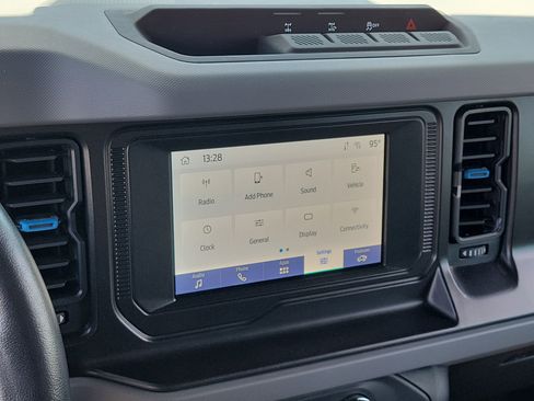 Used 2023 Ford Bronco Black Diamond AWD/4WD image 24