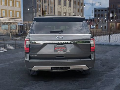 Used 2018 Ford Expedition Limited w/ Equipment Group 301A RWD image 6