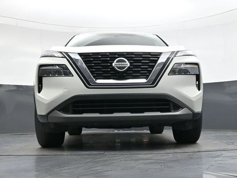 Used 2021 Nissan Rogue SV image 40