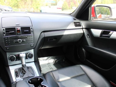 Used 2009 Mercedes-Benz C 300 4MATIC Sedan image 13