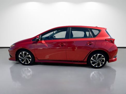 Used 2017 Toyota Corolla iM image 6