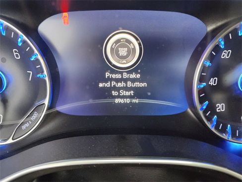 Certified 2019 Chrysler Pacifica Limited image 13