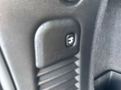 Used 2025 Dodge Durango GT image 30