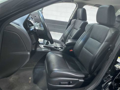 Used 2014 Acura ILX w/ Premium Package image 11