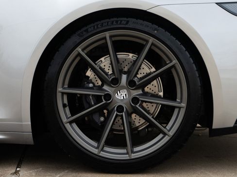 Used 2023 Porsche 911 Carrera T image 29