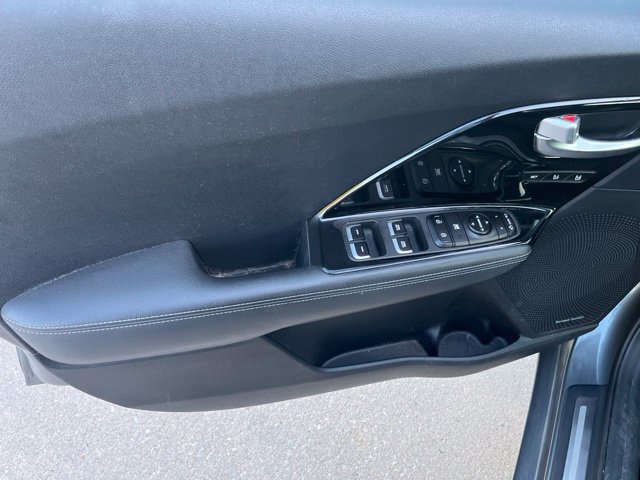 Used 2017 Kia Niro Touring FWD image 9