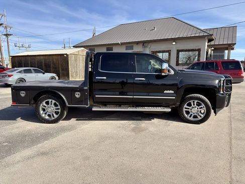 Used 2017 Chevrolet Silverado 2500 High Country w/ Duramax Plus Package image 6