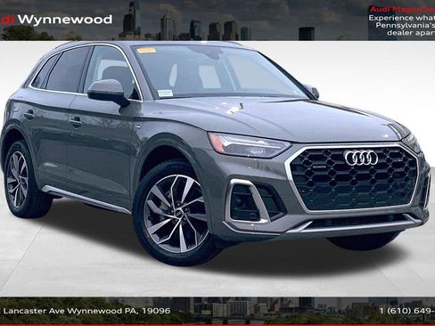Certified 2023 Audi Q5 2.0T Premium w/ Convenience Package image 1