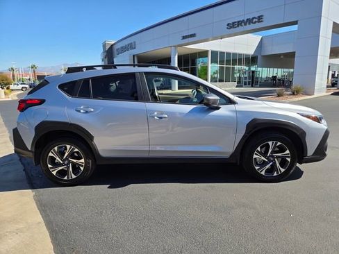 Used 2024 Subaru Crosstrek 2.0i Premium image 3