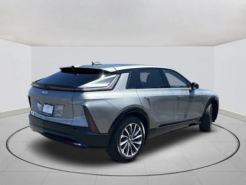 New 2026 Cadillac Lyriq Sport AWD/4WD image 11