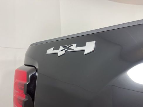 Certified 2024 GMC Sierra 2500 SLT w/ SLT Premium Package image 14