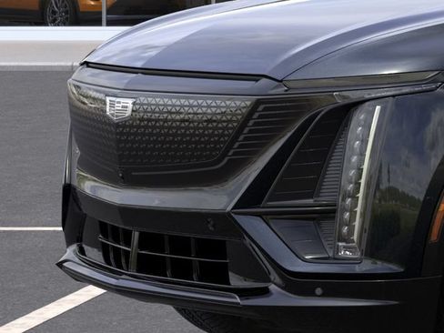 Used 2026 Cadillac Lyriq Sport AWD/4WD image 13