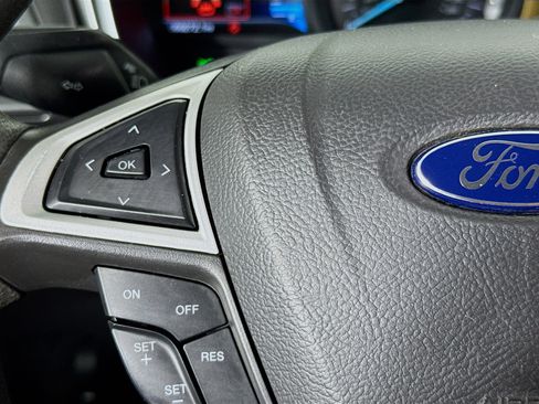 Used 2016 Ford Fusion SE image 13