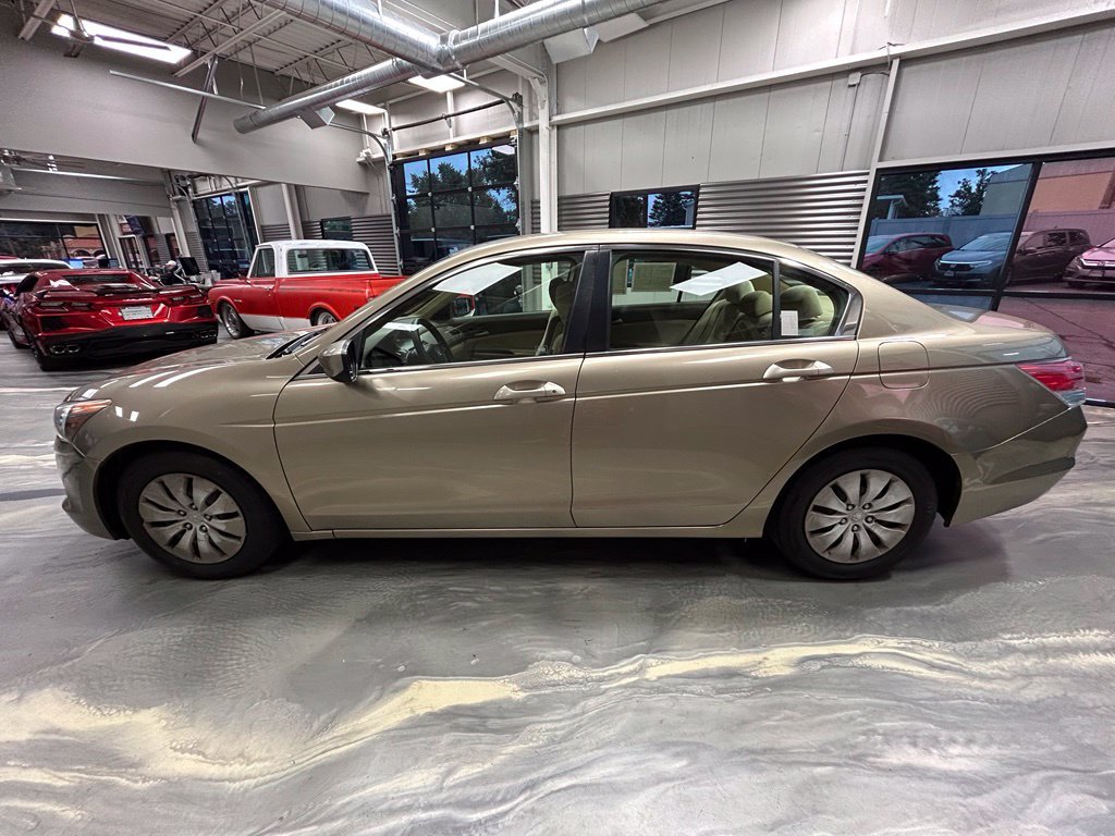 Used 2009 Honda Accord LX image 25