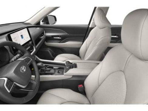 New 2026 Toyota Grand Highlander XLE image 8