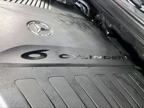 Used 2023 Mercedes-Benz GLS 450 4MATIC image 32