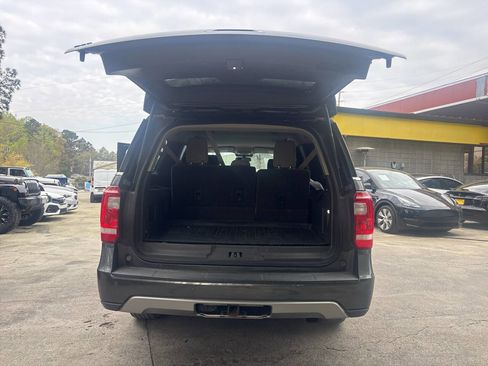 Used 2019 Ford Expedition Max XLT image 13