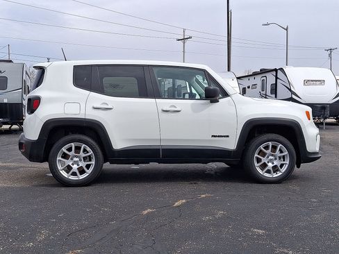 Used 2023 Jeep Renegade Latitude AWD/4WD image 25