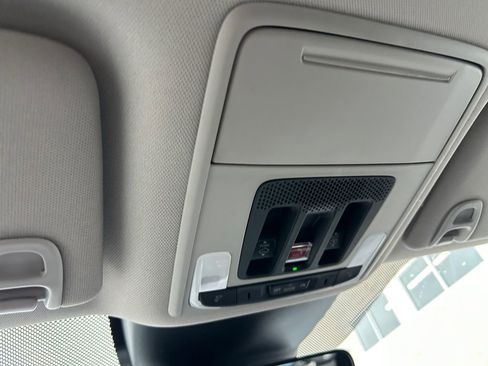 New 2026 Honda Pilot Touring image 23