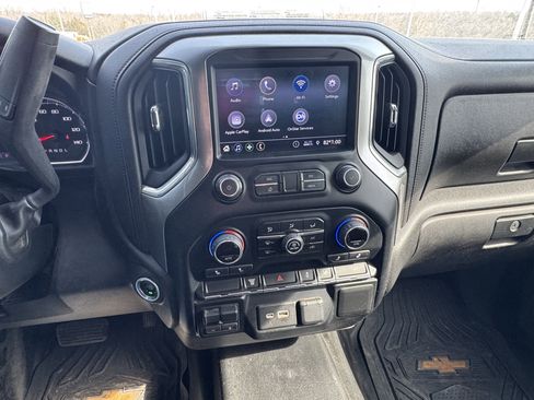 Used 2022 Chevrolet Silverado 3500 LT w/ Convenience Package image 15