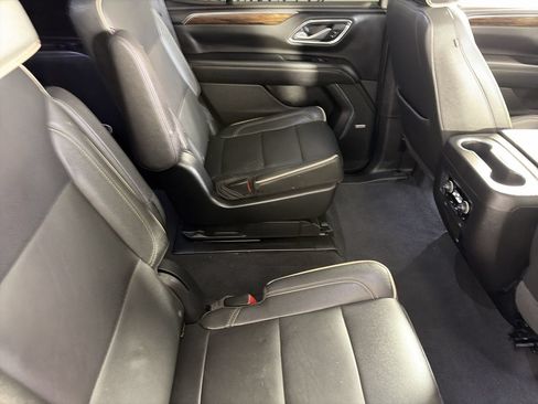 Used 2023 Chevrolet Tahoe Premier AWD/4WD image 24