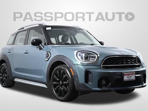 Used 2022 MINI Cooper Countryman S FWD image 3