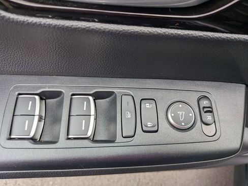 Used 2023 Honda CR-V EX-L image 12