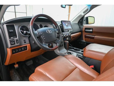 Used 2012 Toyota Sequoia Platinum image 42