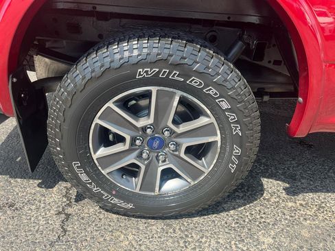 Used 2017 Ford F150 XLT w/ Equipment Group 302A Luxury AWD/4WD image 13