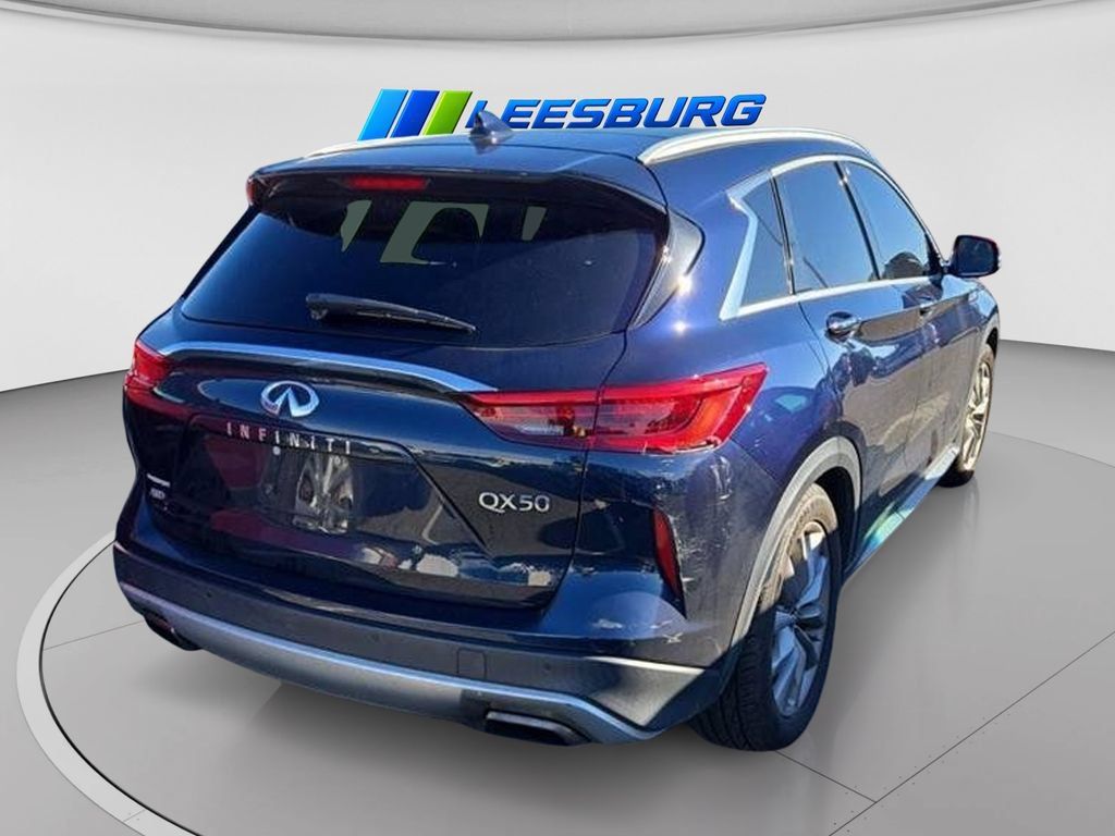 Used 2019 INFINITI QX50 Essential w/ Premium Heat Package AWD/4WD image 3