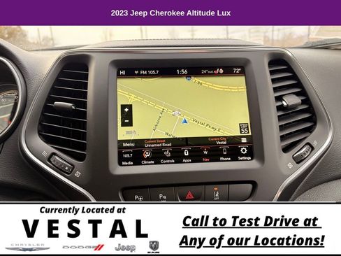 Used 2023 Jeep Cherokee Altitude Lux image 28