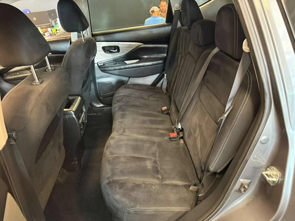 Used 2017 Nissan Murano SV AWD/4WD image 11