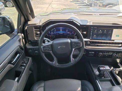 Used 2025 Chevrolet Silverado 1500 ZR2 AWD/4WD image 14