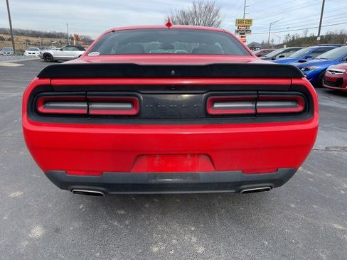 Used 2021 Dodge Challenger SXT w/ Blacktop Package image 7