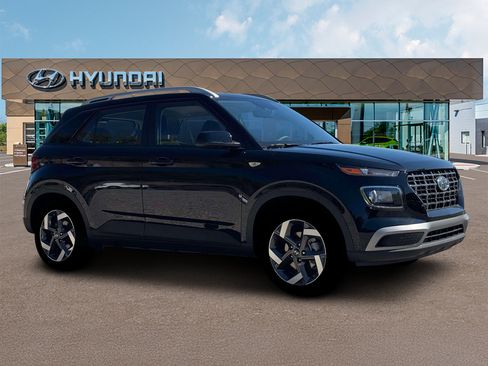 New 2026 Hyundai Venue SEL FWD image 10