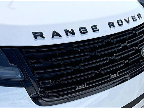 Used 2024 Land Rover Range Rover Velar S AWD/4WD image 33