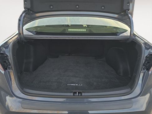 Used 2023 Toyota Corolla SE w/ Carpet Mat Package (TMS) image 13