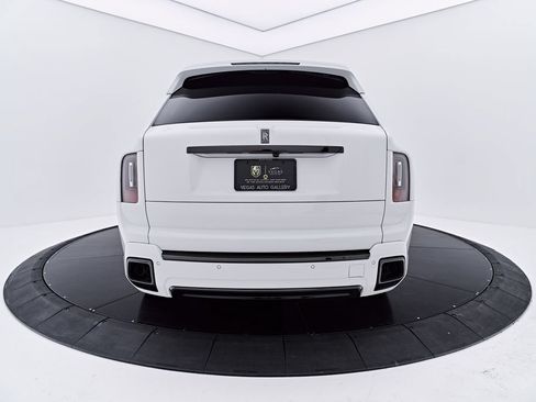 Used 2025 Rolls-Royce Cullinan Black Badge AWD/4WD image 13