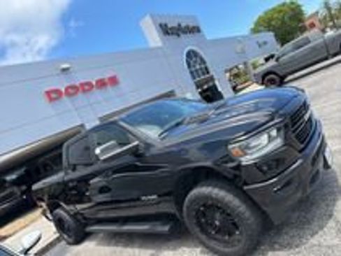 Used 2023 RAM 1500 Laramie AWD/4WD image 19