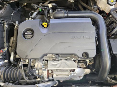 Used 2023 Chevrolet Malibu LS FWD image 30