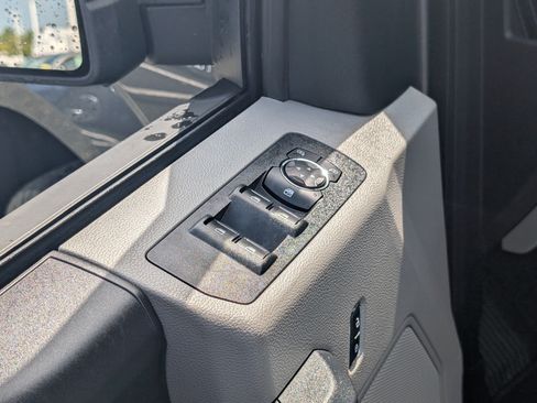 Certified 2018 Ford F150 XL w/ Equipment Group 101A Mid AWD/4WD image 17