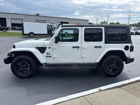 Used 2023 Jeep Wrangler Unlimited Sport AWD/4WD image 6