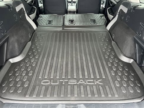 Used 2022 Subaru Outback Premium image 22