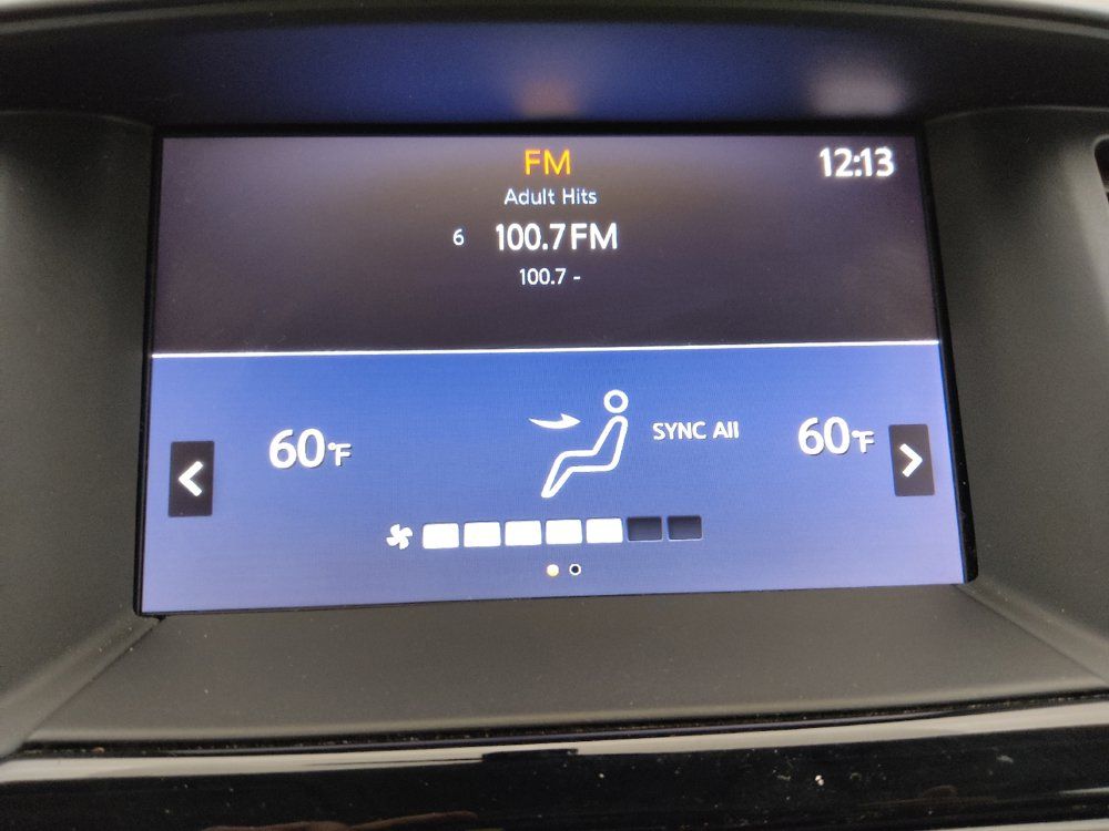 Used 2019 Nissan Pathfinder S FWD image 25
