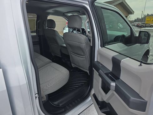 Used 2016 Ford F150 XLT image 11