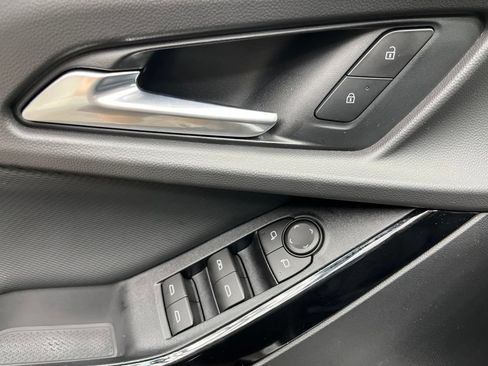 Used 2026 Chevrolet Equinox LT w/ Convenience Package II AWD/4WD image 30