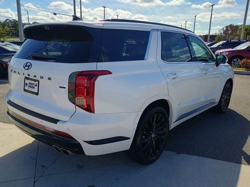 Used 2024 Hyundai Palisade Calligraphy image 5
