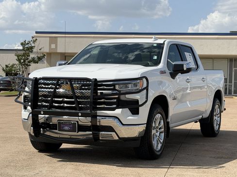 Used 2024 Chevrolet Silverado 1500 LTZ AWD/4WD image 8