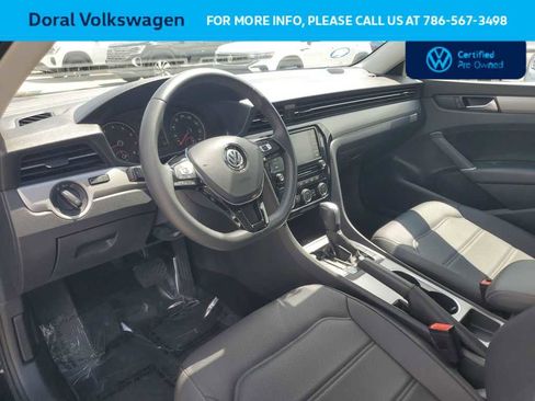 Used 2022 Volkswagen Passat 2.0T SE FWD image 18