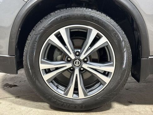Used 2018 Nissan Rogue SL AWD/4WD image 27